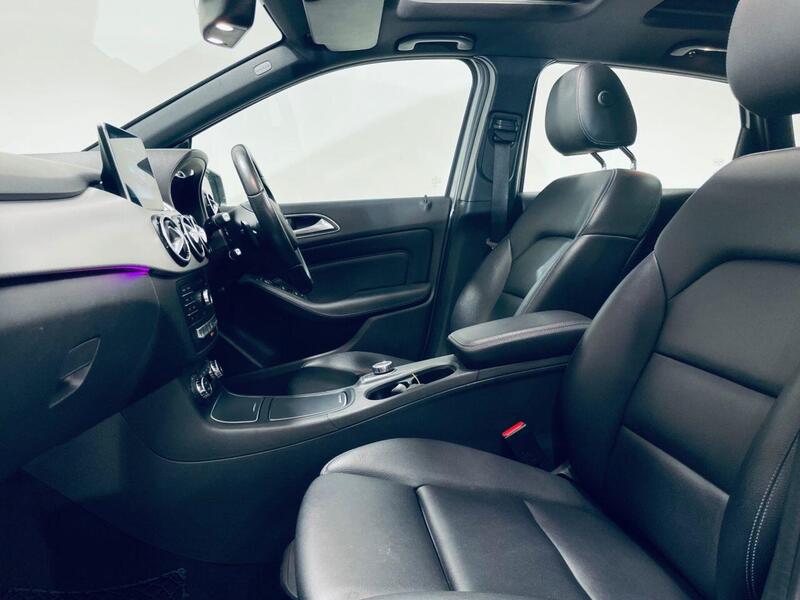 Mercedes-Benz B Class view 5