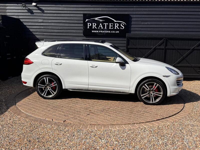 Porsche Cayenne view 4
