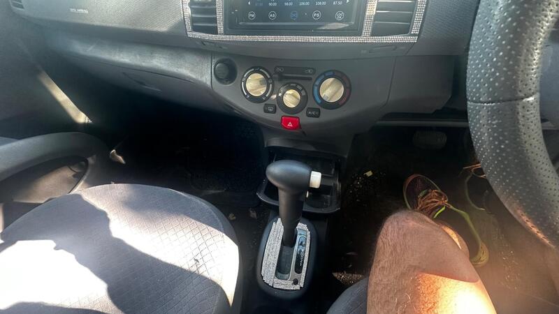 2003 Nissan Micra — photo 9