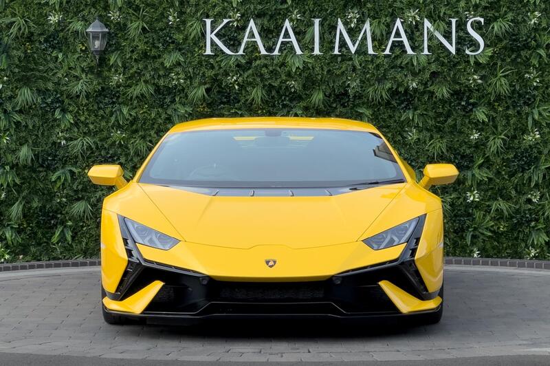 Lamborghini Huracan view 2