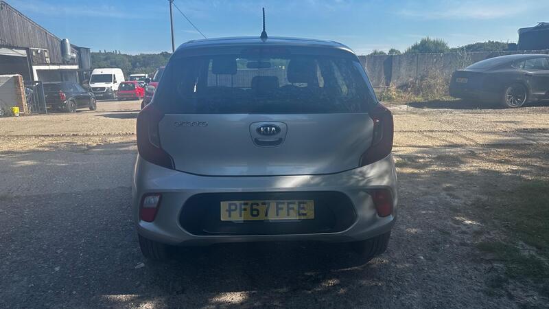 2017 Kia Picanto — photo 8