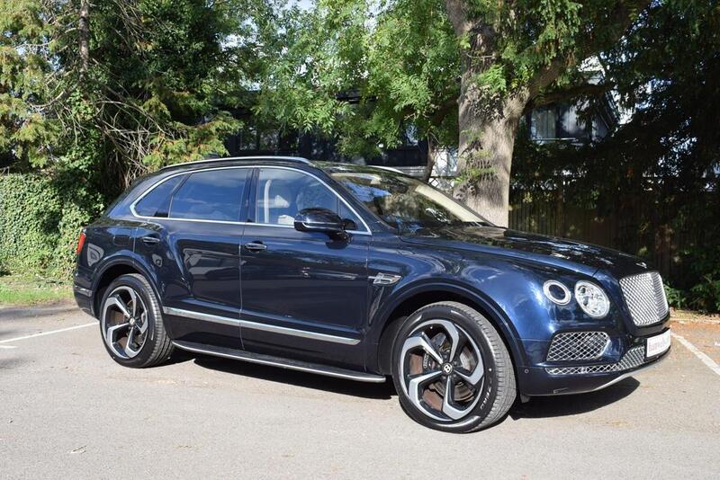 Bentley Bentayga view 7