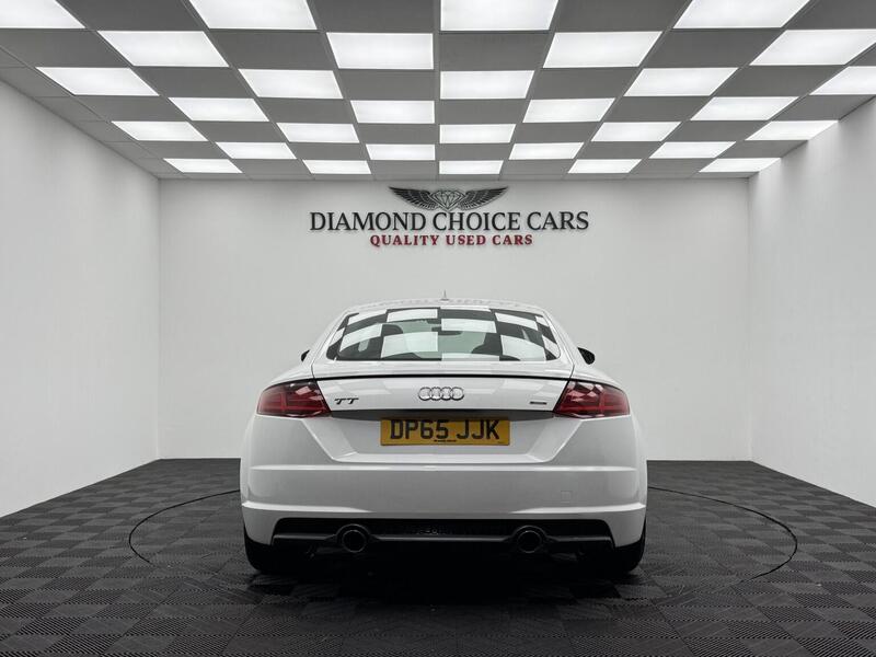 Audi TT view 5