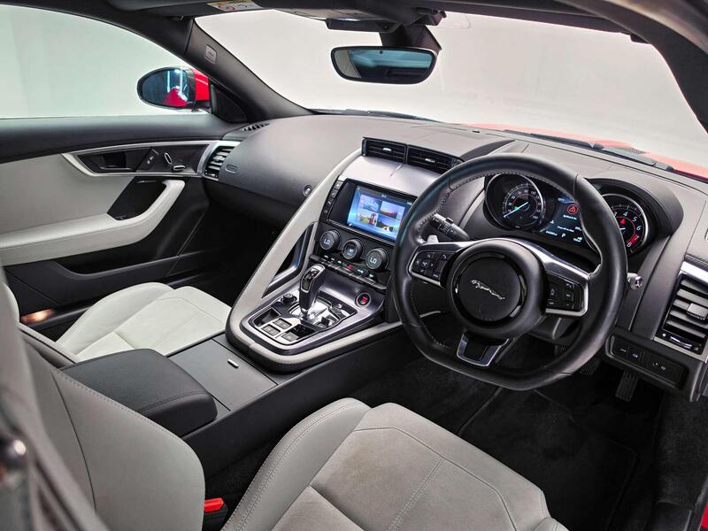 Jaguar F-Type view 4