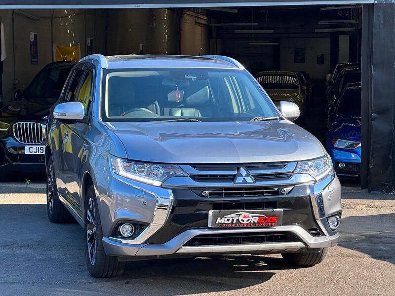 Mitsubishi Outlander view 5