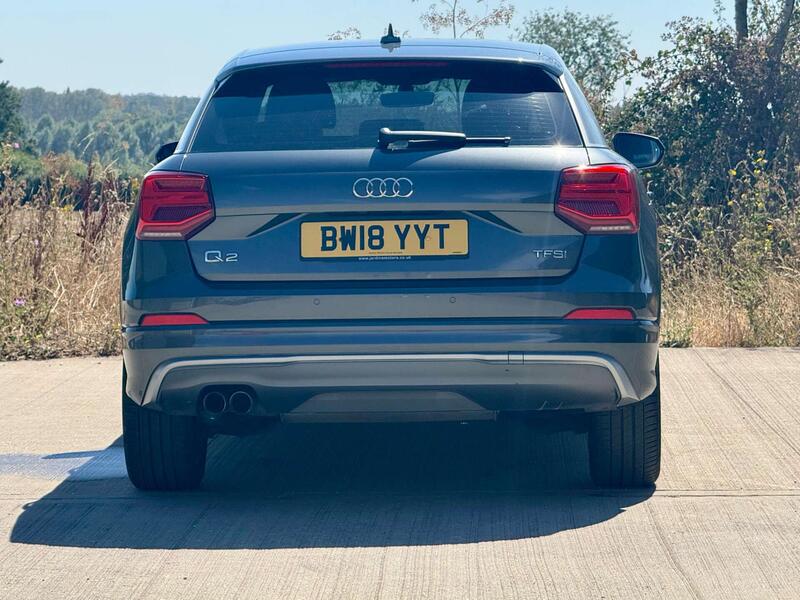 Audi Q2 view 5