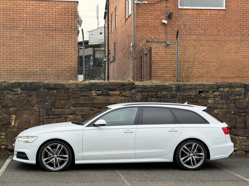 Audi A6 Avant view 4