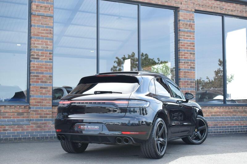 Porsche Macan view 2