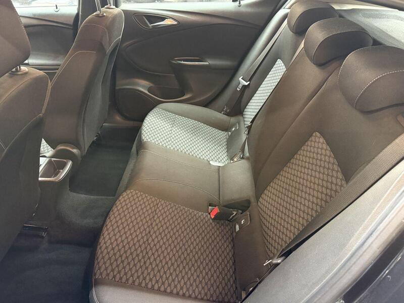 Vauxhall Astra view 37