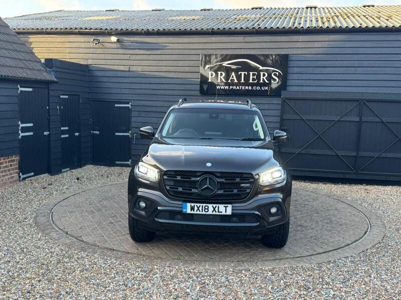 Mercedes-Benz X Class view 6