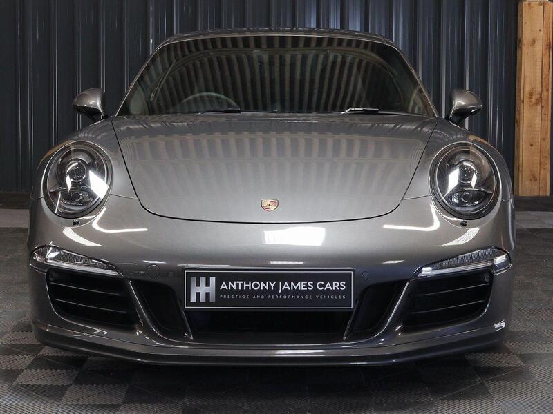 Porsche 911 view 64