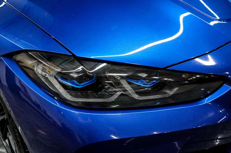 BMW M4 view 6