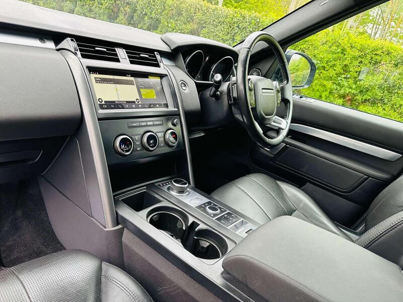 Land Rover Discovery 3 view 6