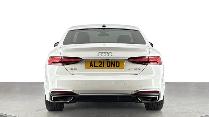 Audi A5 view 5