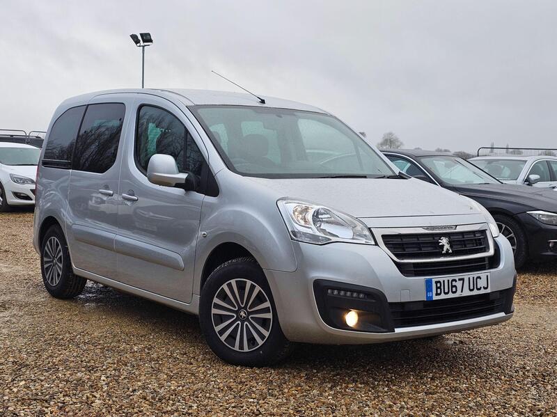Peugeot Partner Tepee main image