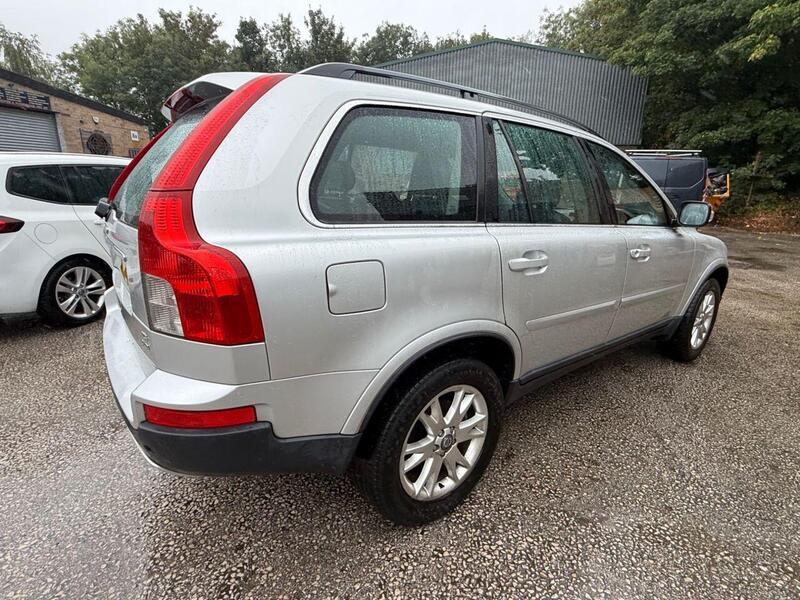 Volvo XC90 view 7
