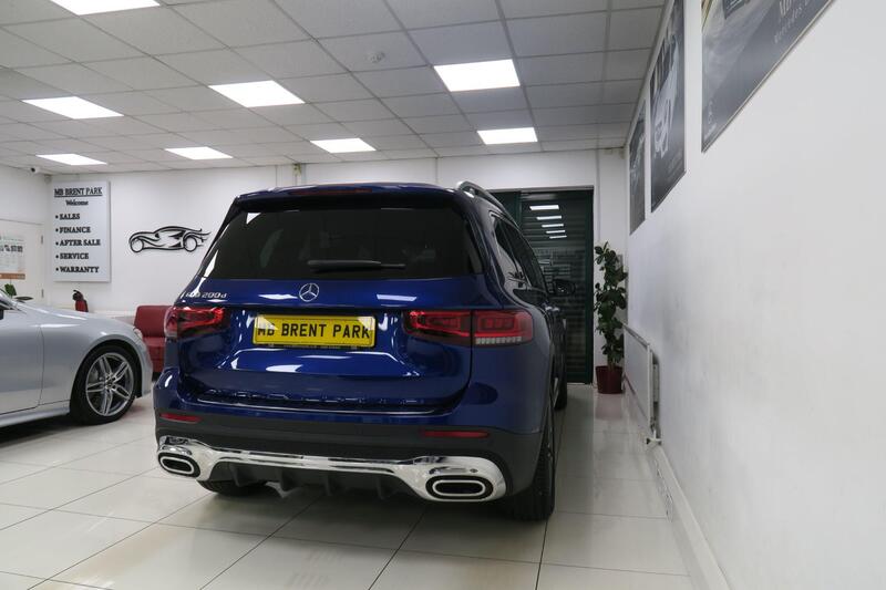 Mercedes-Benz Mercedes-Benz GLB view 6