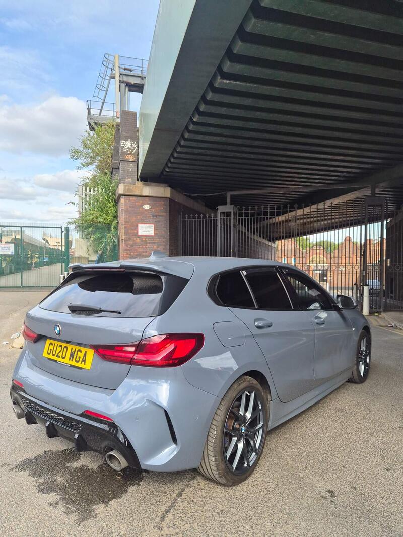 BMW 1 Series — photo 1