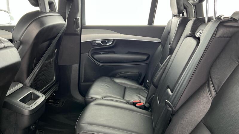 Volvo XC90 view 7