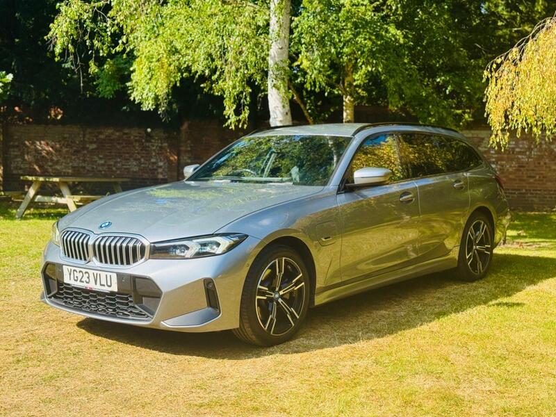 BMW 3 Series view 6