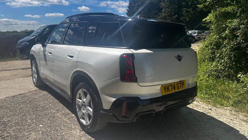 2025 MINI Countryman — photo 3