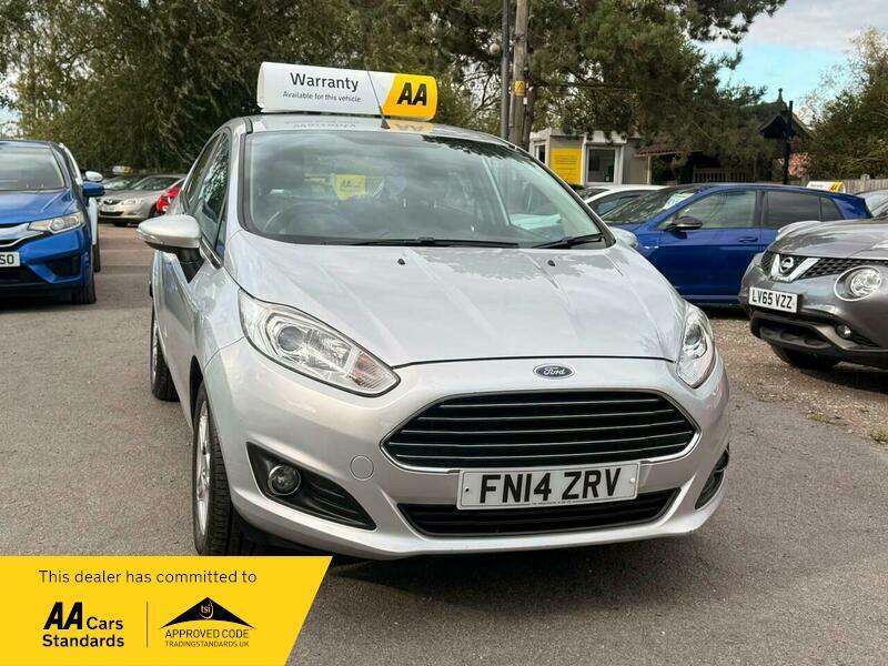 2014 Ford Fiesta 1.25 Zetec Euro 5 5dr photo 5