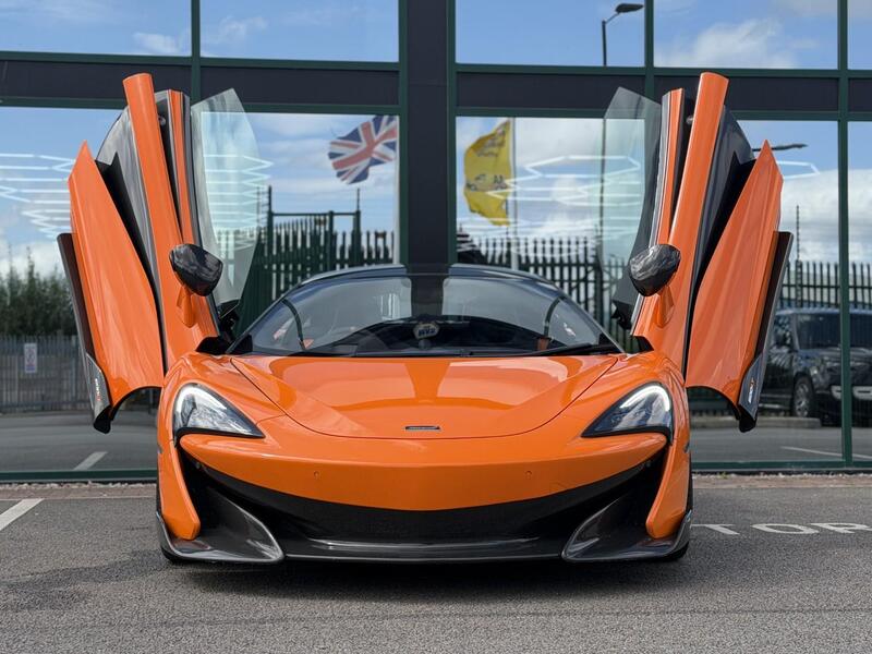 Mclaren 600LT view 5