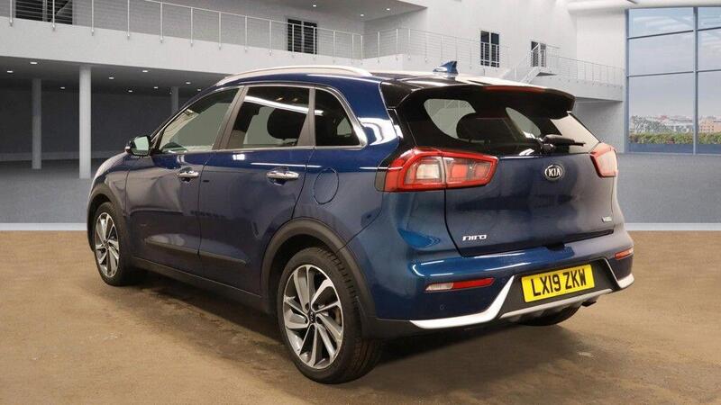 Kia Niro view 4