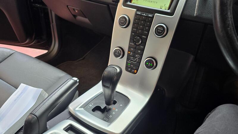 Volvo V50 view 6