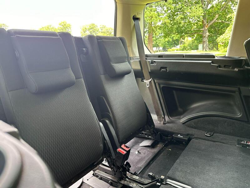 Land Rover Discovery view 20