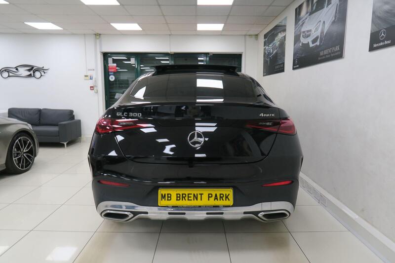 Mercedes-Benz GLC view 5