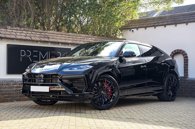 Lamborghini Urus main image