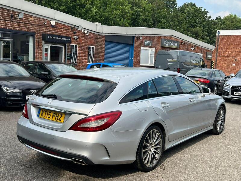 Mercedes-Benz Mercedes-Benz CLS view 3