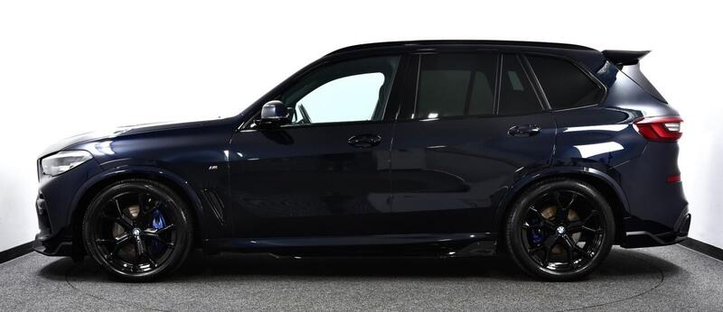BMW X5 view 4