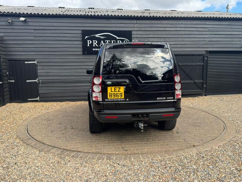 Land Rover Discovery 4 view 3