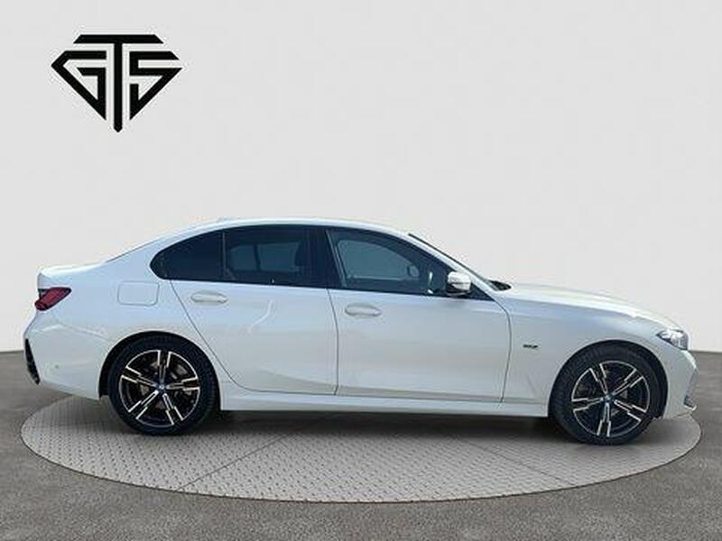 BMW 3 Series view 2