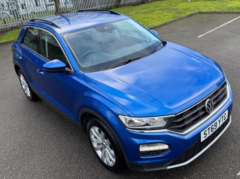 Volkswagen T Roc view 3
