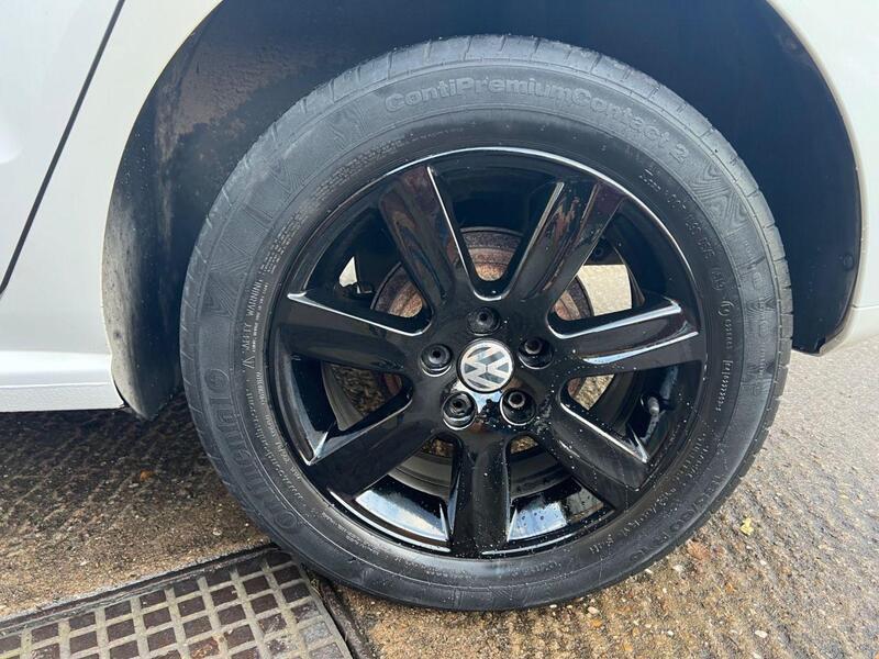 Volkswagen Polo view 28