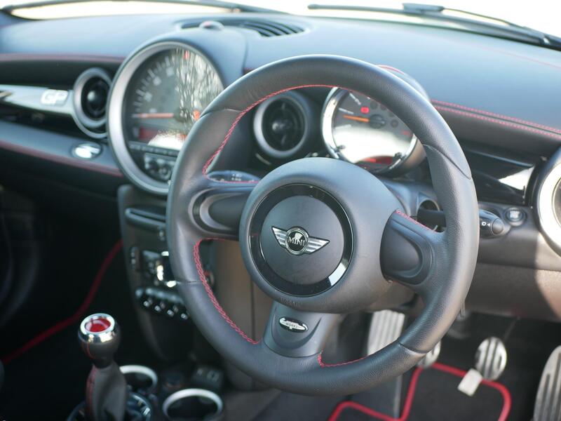 Mini Cooper view 3