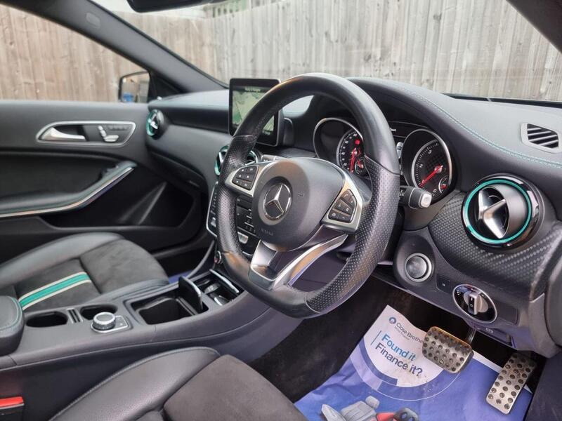 Mercedes-Benz A view 2