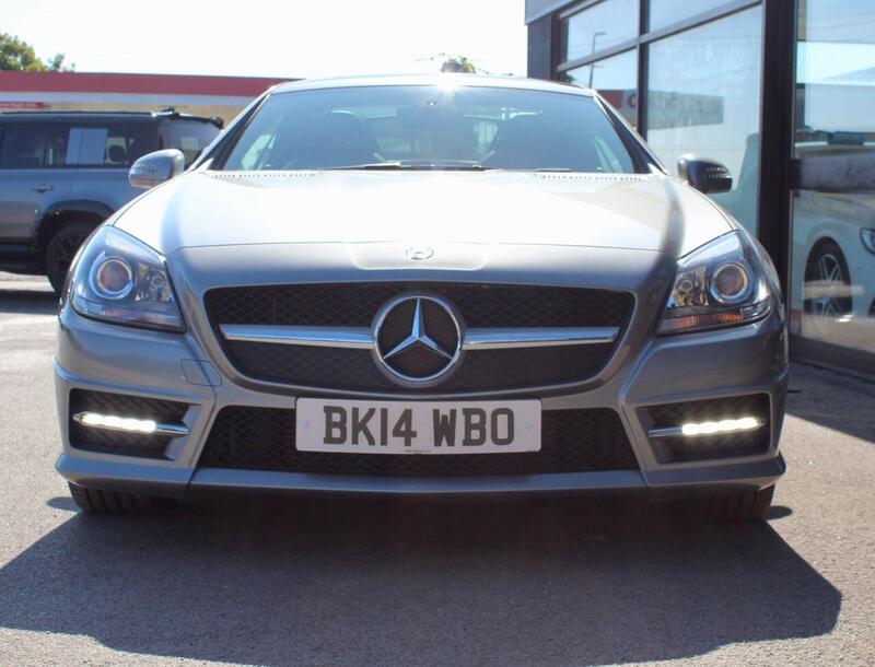 Mercedes-Benz SLK view 2