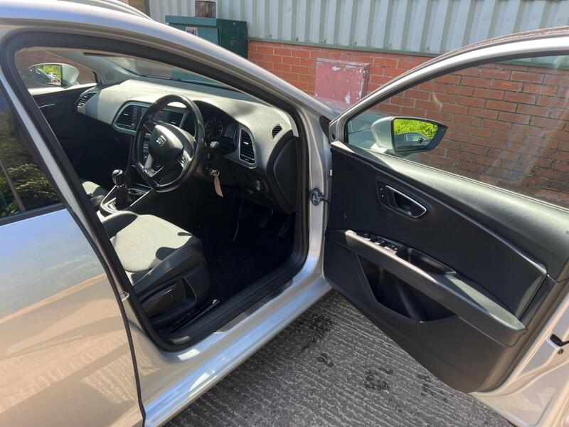 Seat Leon view 7