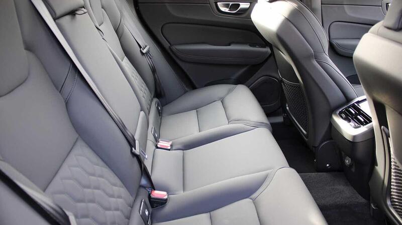 Volvo XC60 view 6
