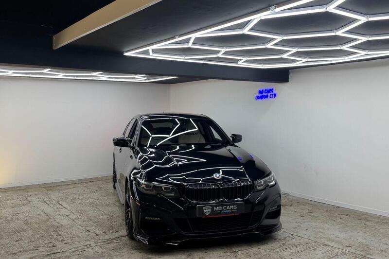 BMW 3 Series view 6