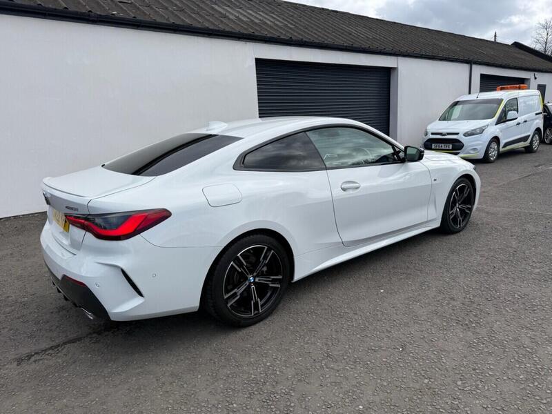 BMW 4 Series view 3