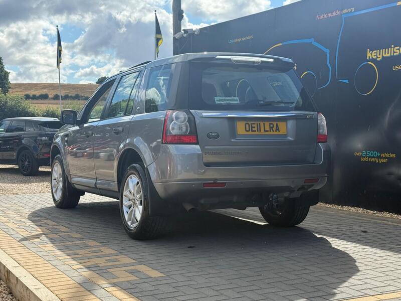 Land Rover Freelander view 3