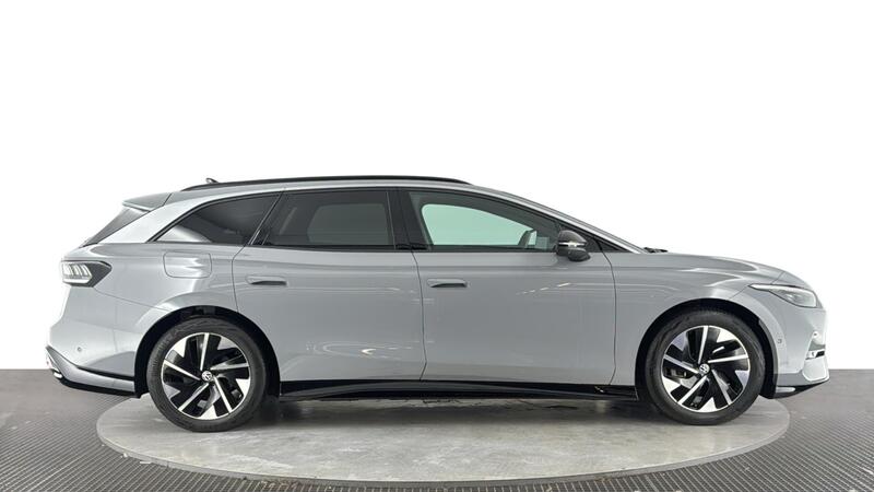 Volkswagen Id.7 view 3
