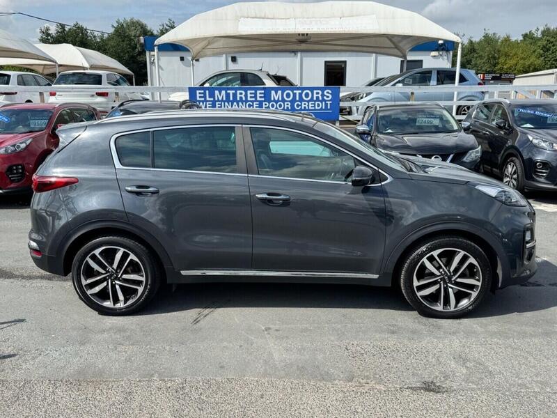 Kia Sportage view 3