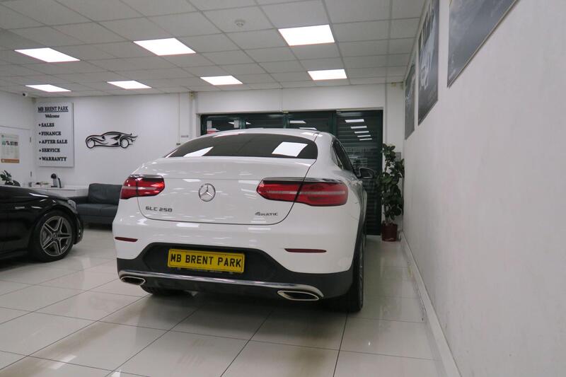 Mercedes-Benz Mercedes-Benz GLC view 6