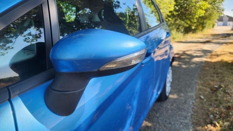 2009 Ford Fiesta — photo 19